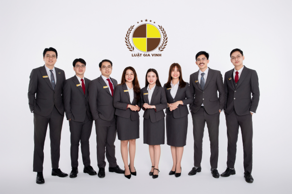 ĐỘI NGŨ NHÂN SỰ TẠI LUẬT GIA VINH